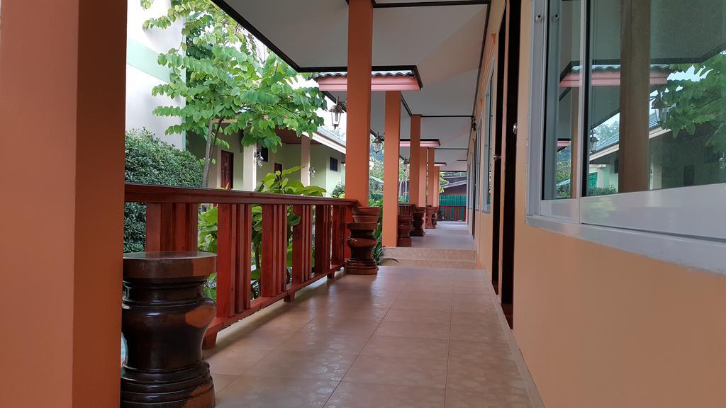 Ruen Narisra Resort Sukhothai Ngoại thất bức ảnh