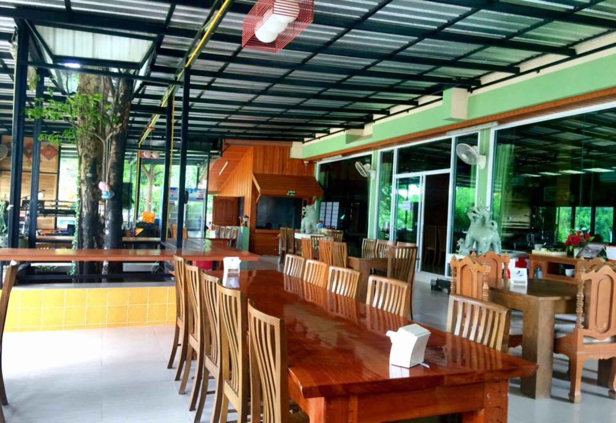 Ruen Narisra Resort Sukhothai Ngoại thất bức ảnh