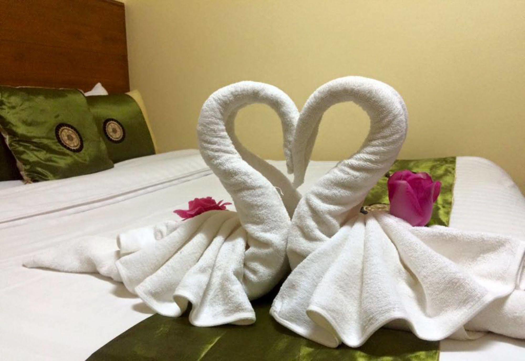 Ruen Narisra Resort Sukhothai Ngoại thất bức ảnh